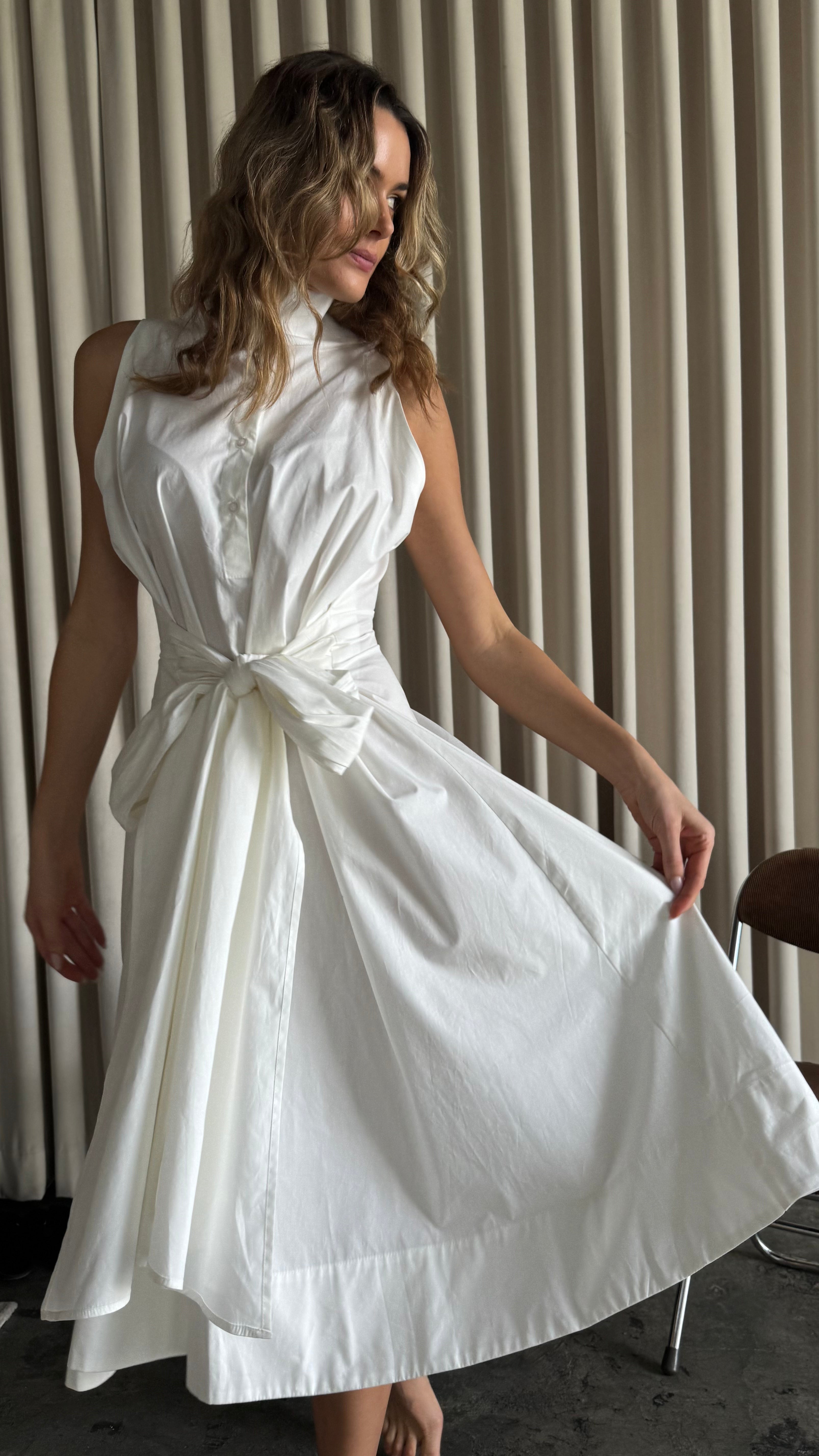Sleeveless White picnic detailed midi dress